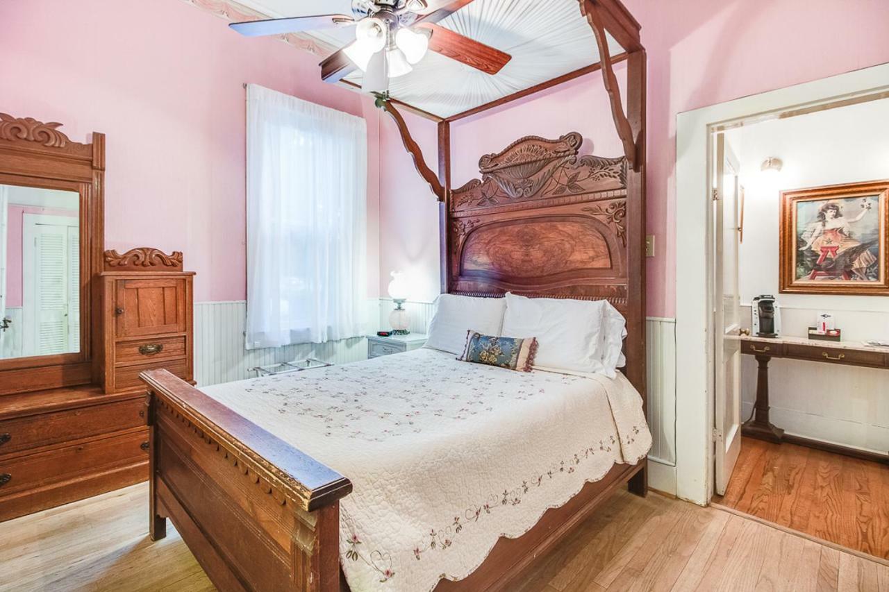 T'Frere'S Bed & Breakfast Лафайет Екстериор снимка